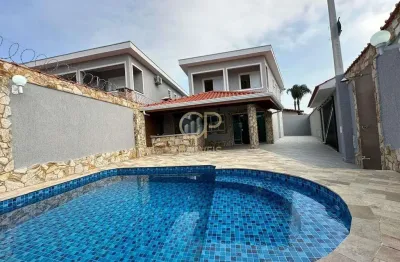 Casa alto padrão com 4 suítes e piscina no balneário flórida.