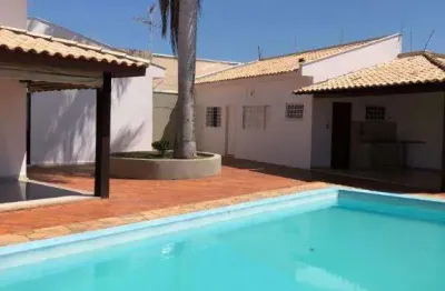 Sobrado com 4 dormitorios a venda, 260 m2 por r$ 850.000,00 - ipanema - aracatuba/sp