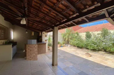 Casa com 3 dormitorios a venda, 280 m2 por r$ 950.000,00 - centro - aracatuba/sp