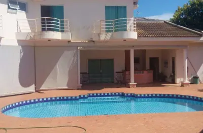 Casa de alto padrao com 5 suites e piscina no aeroporto, aracatuba