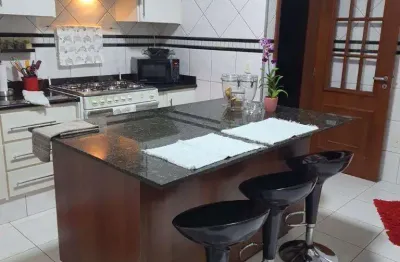 Casa com 3 dormitorios a venda, 209 m2 por r$ 550.000,00 - guanabara - aracatuba/sp