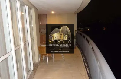 4 dormitórios, 3 suítes, 4 banheiros, 3 vagas de garagem e próximo ao metrô.