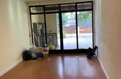 Casa com 3 quartos à venda na Avenida General Mac Arthur, Jaguaré, São Paulo