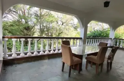 Chácara / sítio com 6 quartos à venda na Rua Serra do Acaraí, Três Montanhas, Osasco