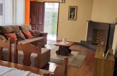 Casa com 3 quartos à venda na Rua Cirene de Oliveira Laet, Vila Nilo, São Paulo