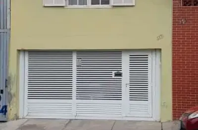 Casa em Rochdale, Osasco: 6 Dormitórios, 3 Banheiros por R$720k