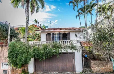 Casa com 3 quartos à venda na Rua Oscar Tollens, 170, Santa Tereza, Porto Alegre