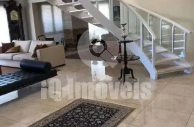 Cobertura duplex com vista para o pacaembu e 6 vagas de garagem