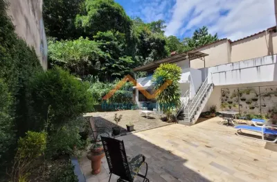 Casa espaçosa de 5 quartos e 2 vagas de garagem no cidade nobre