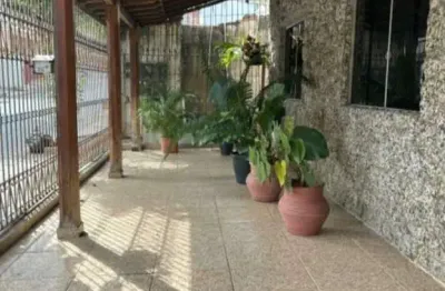 Casa com 3 quartos à venda na Vila Celeste, Ipatinga 