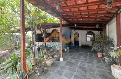 Casa com 4 quartos à venda no Iguaçu, Ipatinga 