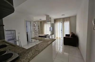Apartamento totalmente mobiliado no centro de curitiba/pr
