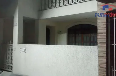 Sobrado em condomínio residencial familiar e tranquilo .