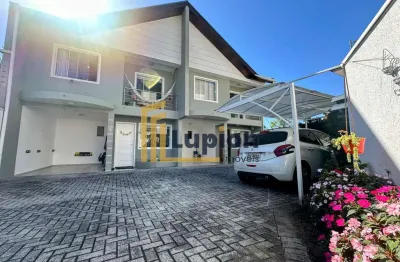 Maravilhoso sobrado em condomínio fechado no melhor do boa vista