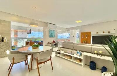 Apartamento no guarujá, enseada, 3 quartos, 3 suítes e varanda - mercuri imóveis - imobiliária no guarujá.