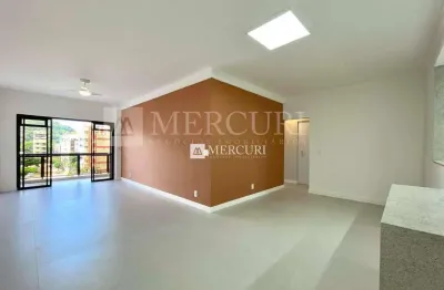 Apartamento no guarujá, enseada, 3 quartos, sala para 2 ambientes e sacada - mercuri imóveis - imobiliária no guarujá