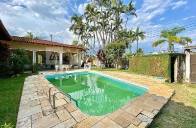 Casa no guarujá, enseada,4 quartos, sendo suítes, piscina e churrasqueira  - mercuri imóveis - imobiliária no guarujá