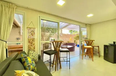 Apartamento no guarujá, enseada, 2 quartos, sendo 1 suíte e varanda gourmet - mercuri imóveis - imobiliária no guarujá