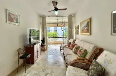 Apartamento no guarujá, enseada, amplo com sacada, 2 quartos