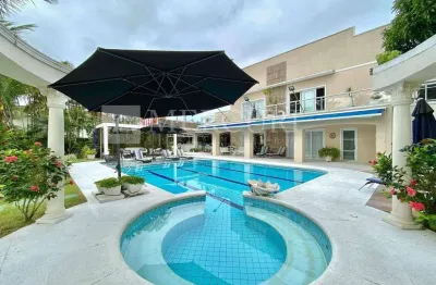 Casa no guarujá, jardim acapulco, condomínio fechado, 5 suítes, espaço gourmet e piscina e churraqueira - mercuri imóveis - imobiliária no guarujá