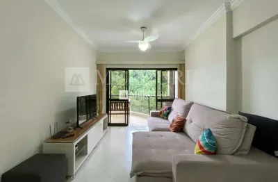 Apartamento no guarujá, enseada, 2 quartos, sala para 2 ambientes e varanda com vista para o mar - mercuri imóveis - imobiliária no guarujá