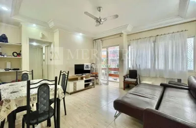 Apartamento no guarujá, enseada, 3 quartos, sala para 2 ambientes e sacada - mercuri imóveis - imobiliária no guarujá