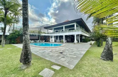 Casa frente mar com 10 quartos (9 suítes), sacada com vista para o mar- praia do pernambuco- mercuri imóveis - imobiliária no guarujá