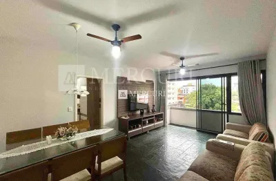 Apartamento no guarujá, enseada, 2 quartos, sala ampla e sacada - mercuri imóveis - imobiliária no guarujá