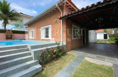 Casa no guarujá, condomínio fechado, jardim acapulco, 4 quartos- mercuri imóveis - imobiliária no guarujá