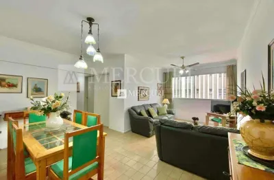 Apartamento no guarujá, praia das pitangueiras, 2 quartos, sala ampla e 2 vagas de garagem.