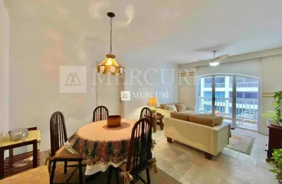 Apartamento no guarujá, praia das pitangueiras, 2 quartos e sacada com vista para o mar.