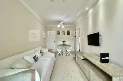 Apartamento no guarujá, enseada, reformado, mobiliado e com vista parcial para o mar
