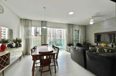 Apartamento no guarujá, pitangueiras, 3 quartos, sendo 1 suíte e sacada com vista para o mar - mercuri imóveis - imobiliária no guarujá