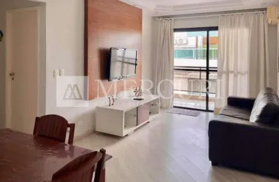 Apartamento no guarujá, enseada, prédio com lazer, sacada, 2 quartos