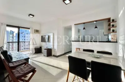 Apartamento no guarujá, enseada, espaçoso, sacada, prédio com lazer.