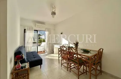 Apartamento no guarujá, enseada, reformado, prédio com lazer e próximo da praia - mercuri imóveis guarujá.