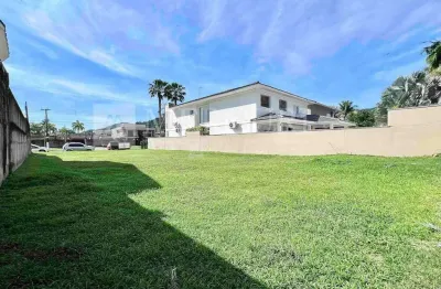 Terreno  à venda no guarujá, praia do pernambuco, condomínio jardim acapulco - mercuri imóveis - imobiliária no guarujá