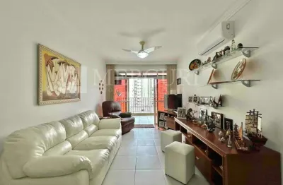Apartamento no guarujá, pitangueiras, reformado, 2 quartos sendo 1 suíte, sala com 2 ambientes e sacada  - mercuri imóveis - imobiliária no guarujá