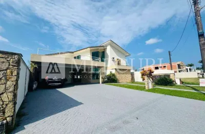 Casa no guarujá, condomínio fechado, jardim acapulco, 5 suítes.