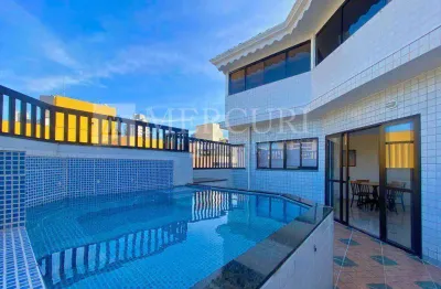 Cobertura no guarujá, enseada, com lazer, 3 dormitórios e varanda com piscina e churrasqueira - mercuri imóveis - imobiliária no guarujá