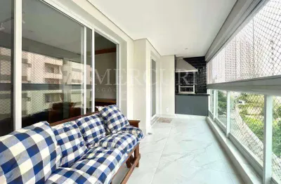 Apartamento no guarujá, astúrias, 2 quartos, sendo 1 suíte e sacada gourmet   - mercuri imóveis - imobiliária no guarujá