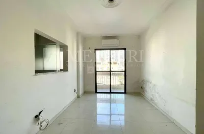 Apartamento no guarujá, astúrias, 2 quartos, sendo 1 suíte e sacada - mercuri imóveis - imobiliária no guarujá