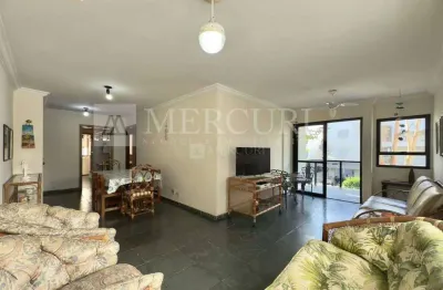 Apartamento no guarujá, enseada, 3 quartos, sendo 1 suíte, sacada e próximo à praia - mercuri imóveis - imobiliária no guarujá