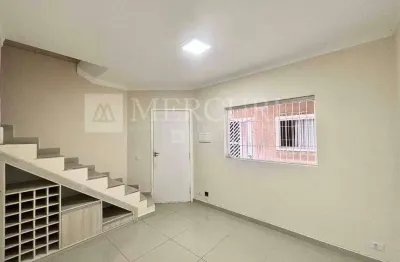 Casa no Guarujá, Enseada, 2 Quartos e Garagem Privativa - Mercuri Imóveis - Imobiliária no Guarujá