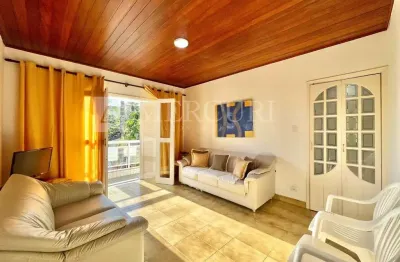 Apartamento no guarujá, enseada, 1 quarto, sala para 2 ambientes e sacada com vista mar - mercuri imóveis - imobiliária no guarujá