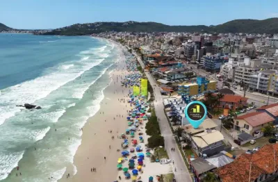 Casa com 3 quartos para alugar na Rua Surucua, 18, Bombas, Bombinhas