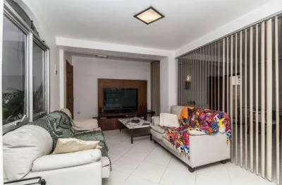 Casa com 4 quartos para alugar na Rua Afonso Bandeira de Melo, 123, Campo Belo, São Paulo