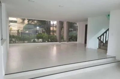 Casa com 330 m² 4 dormitórios 1 suíte 4 vagas para alugar alameda dos guaramomis - moema