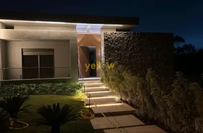 Casa de luxo em condomínio fechado em arujá com 4 suítes mais 1 de empregados e 550m² por r$5,2 milhões - venda