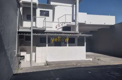 Prédio comercial em centro de arujá: 163m², 2 salas, 3 banheiros, copa e garagem para 6 carros. locação por r$8.200/mês